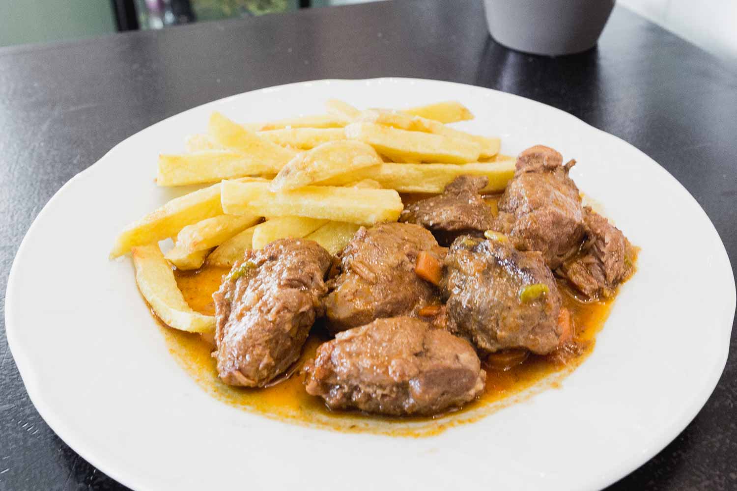 Carrillada de Cerdo con salsa de almendras