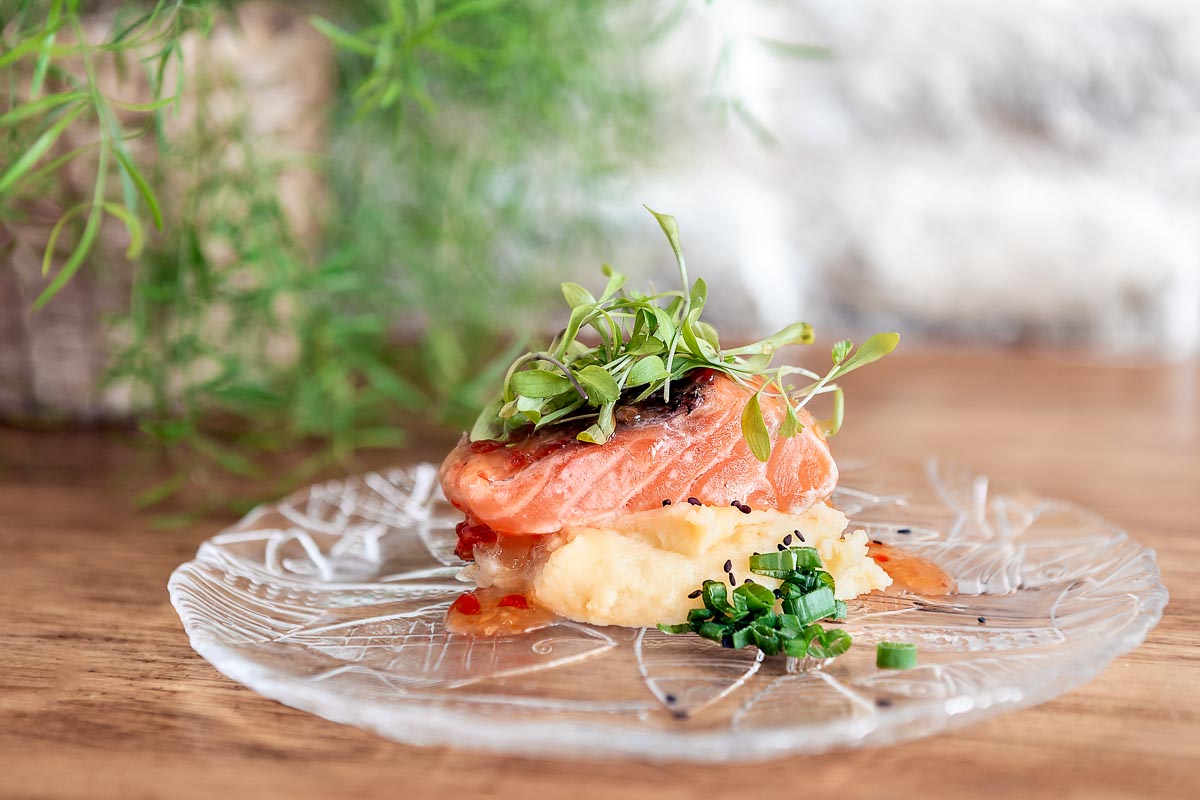 Лосось с чили и картофелем