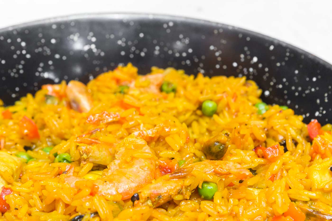 Рис, морепродукты