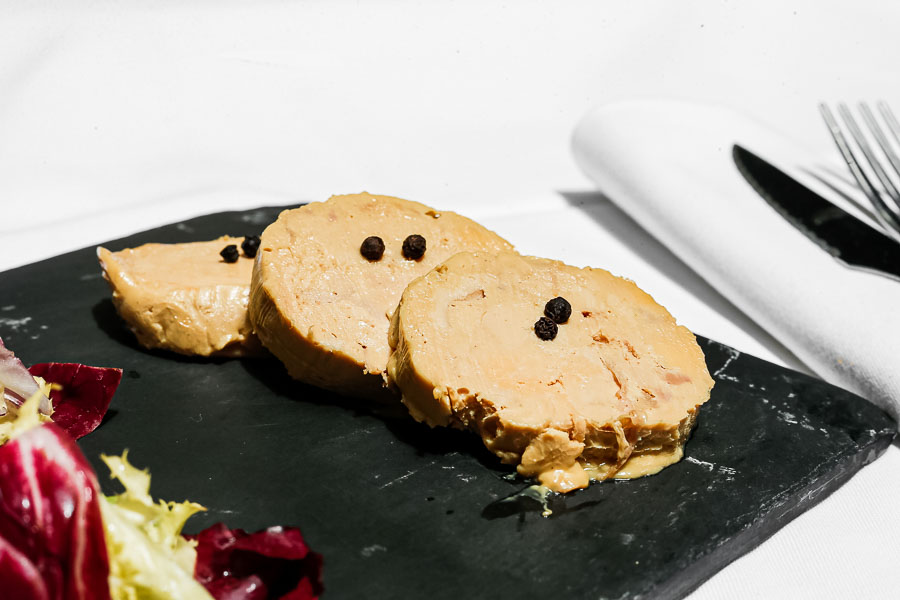 Duck foie gras with apple compot