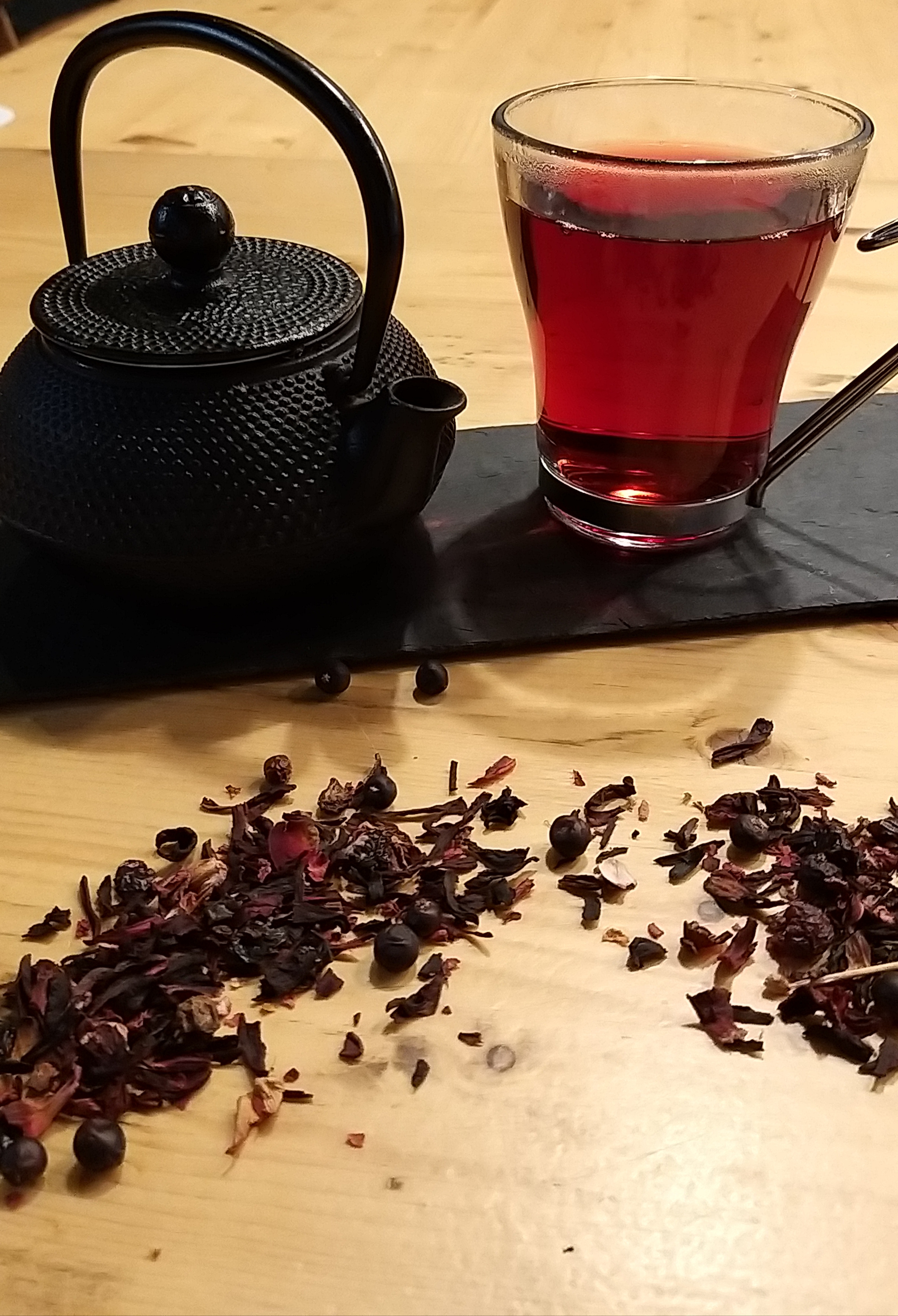 Arándanos, frambuesas, bayas sauco, rosa, grosella e hibisco.