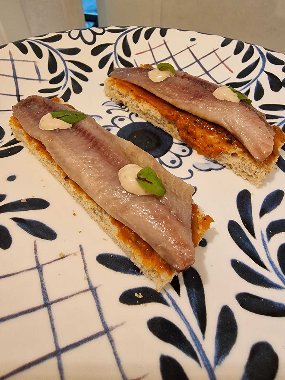 Geräucherter Sardinen-Toast mit Moruna (2 Einheiten)