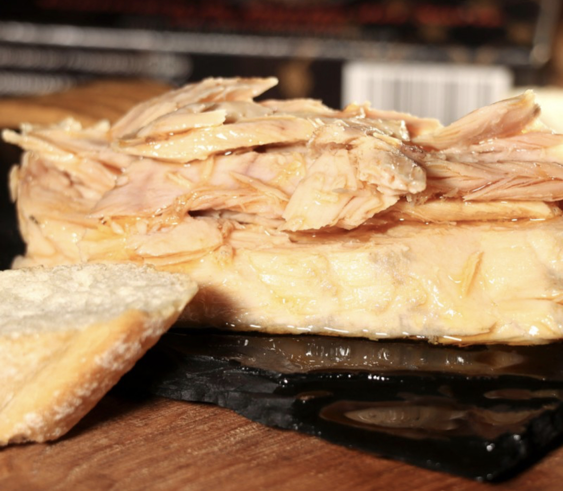 Ventresca de bonito en escabeche