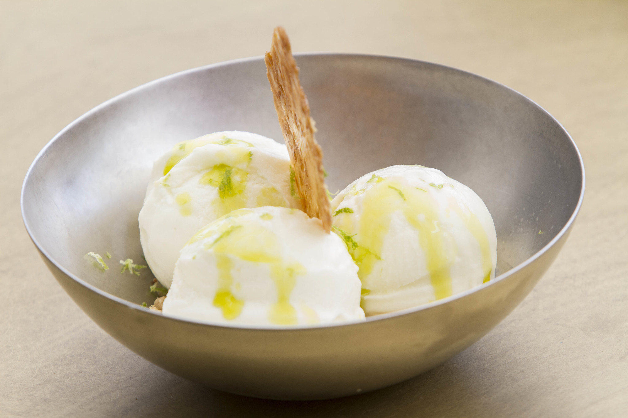 Helado de limón con AOVE