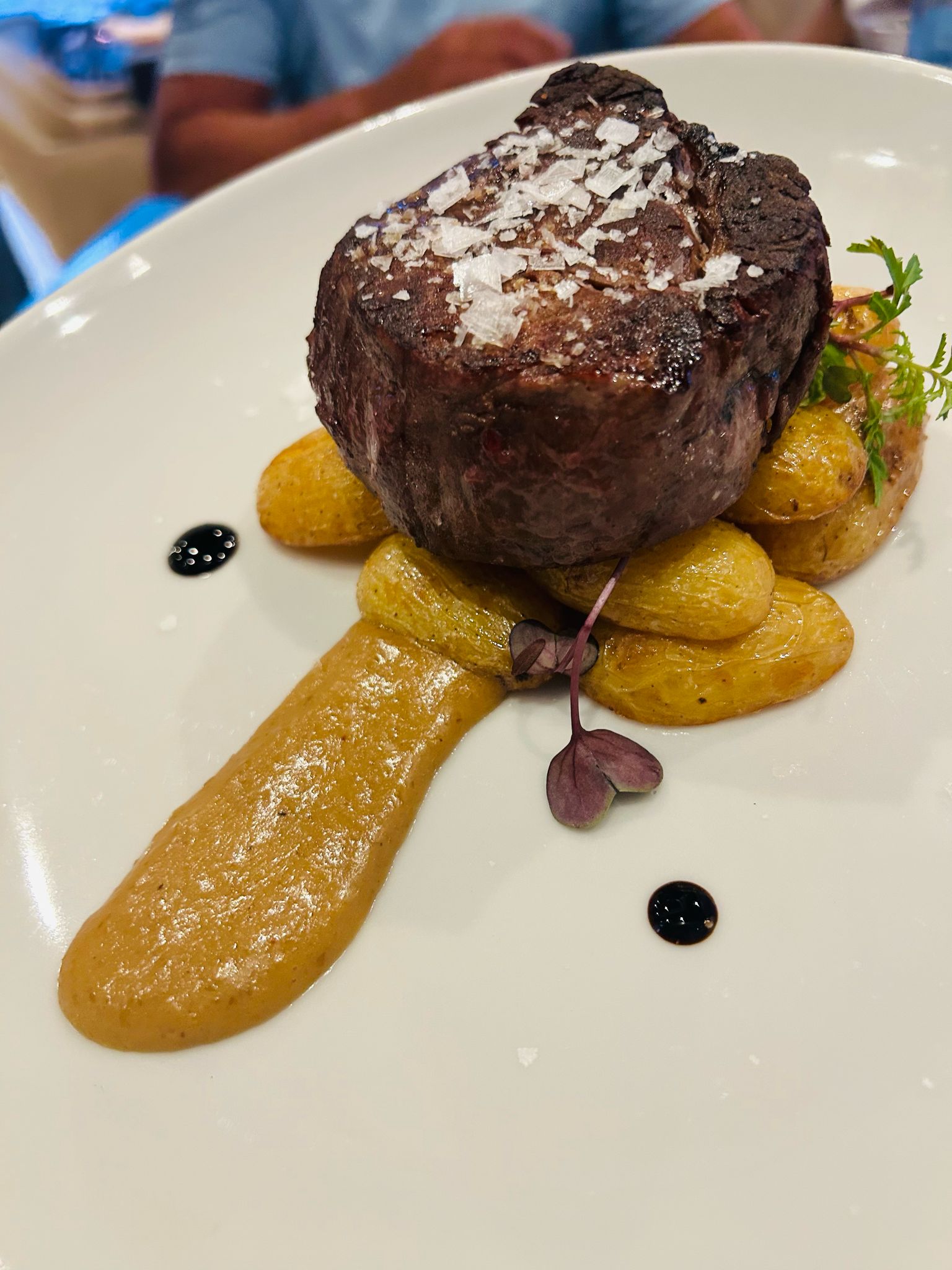 Veal fillet with porcini mushrooms