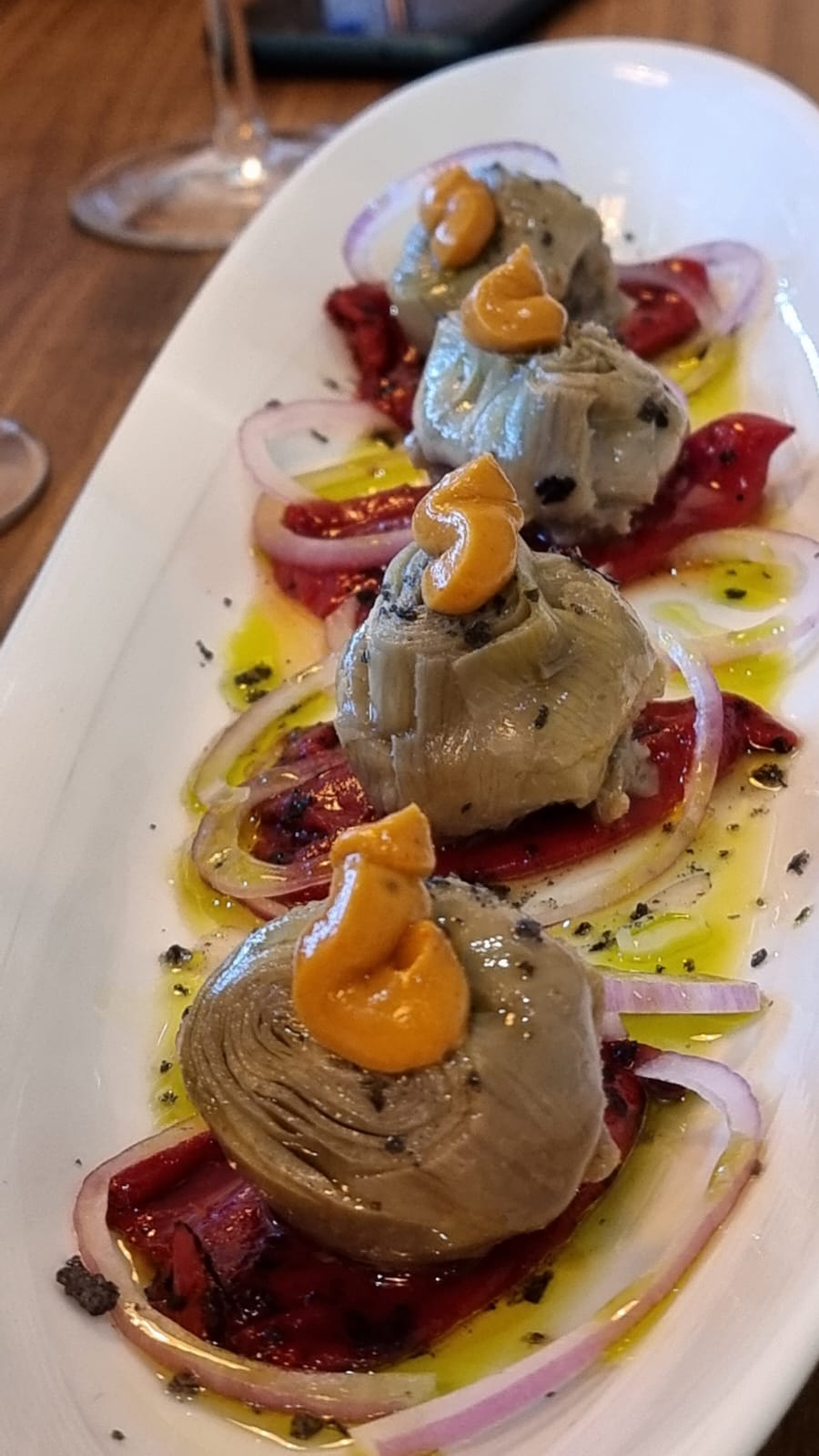 Artichoke hearts, piquillo peppers and teriyaki sauce