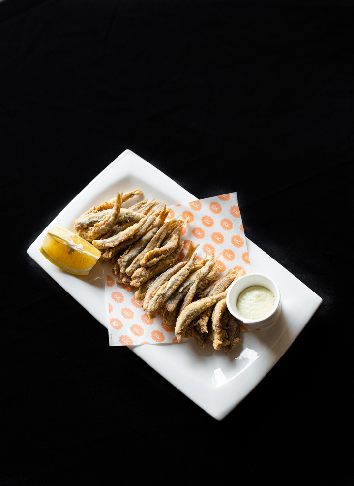 Boquerones fritos con salsa tártara