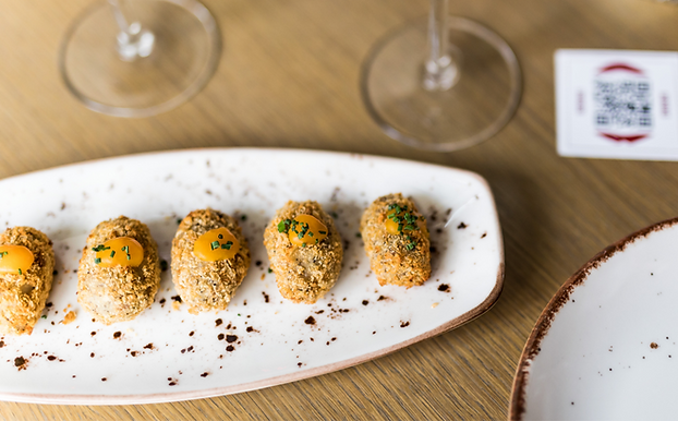 Croquetas de jamón: 446 kcal Vs 894 kcal