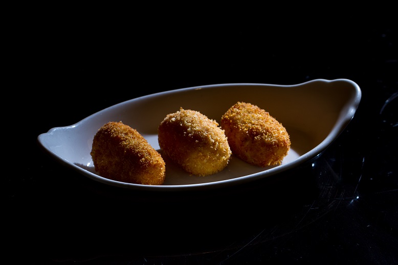 Iberian ham, chicken or chorizo croquettes (unit)