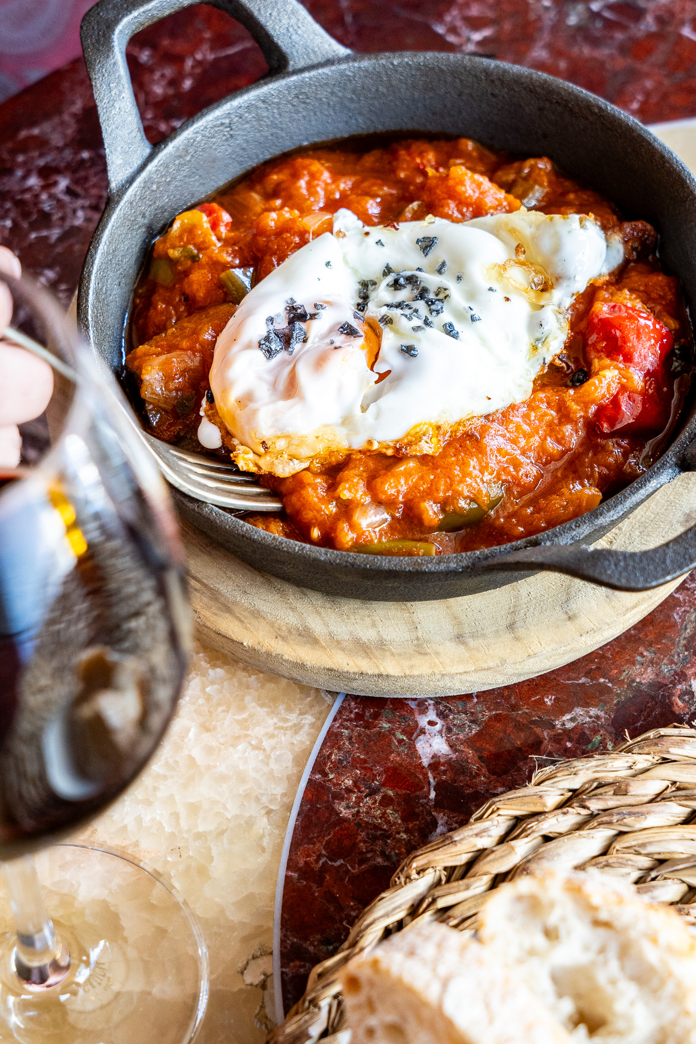 Pisto andaluz con huevo frito.