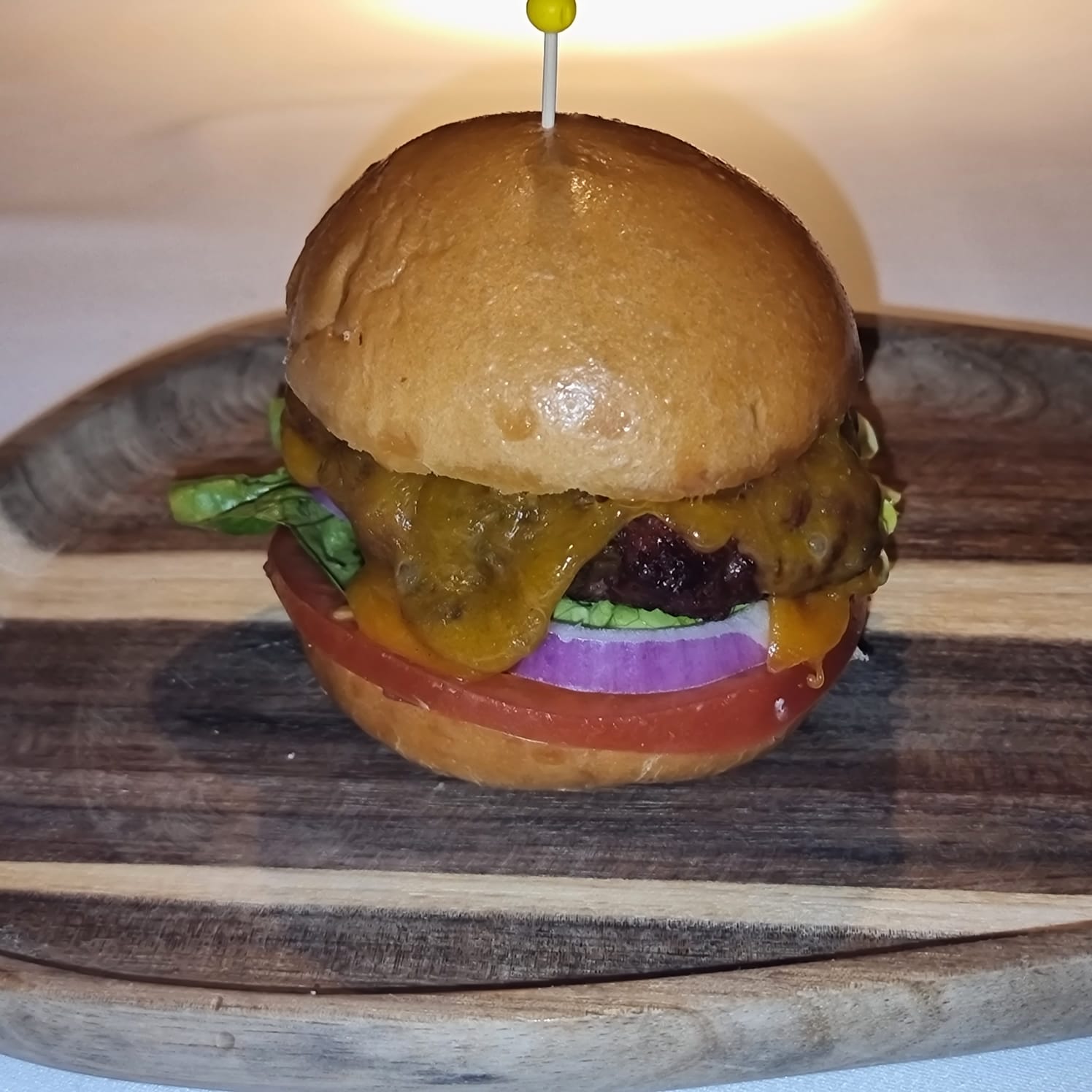 Mini beef burger, moroccan dressing