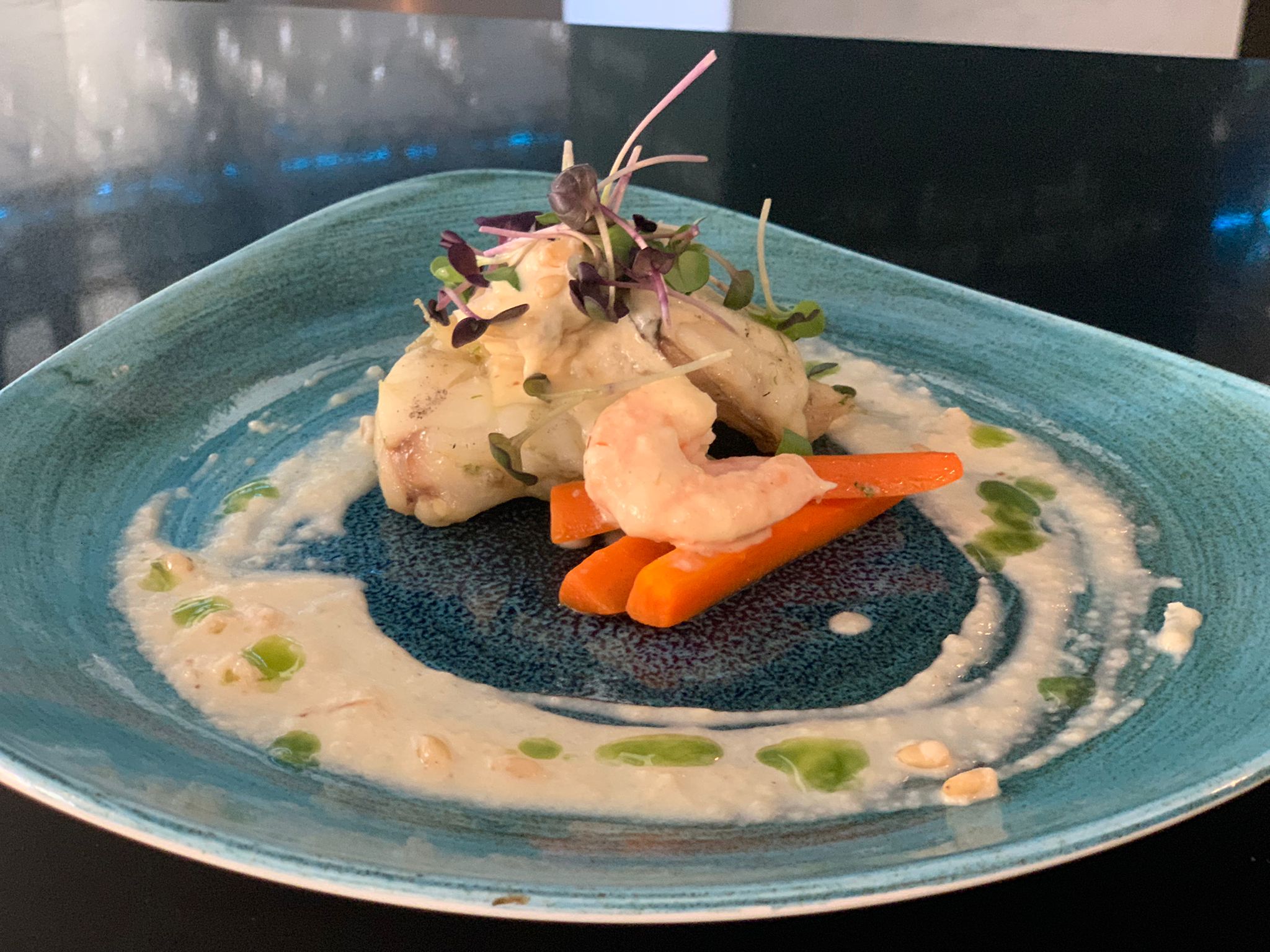 Rape con Salsa de Almejas