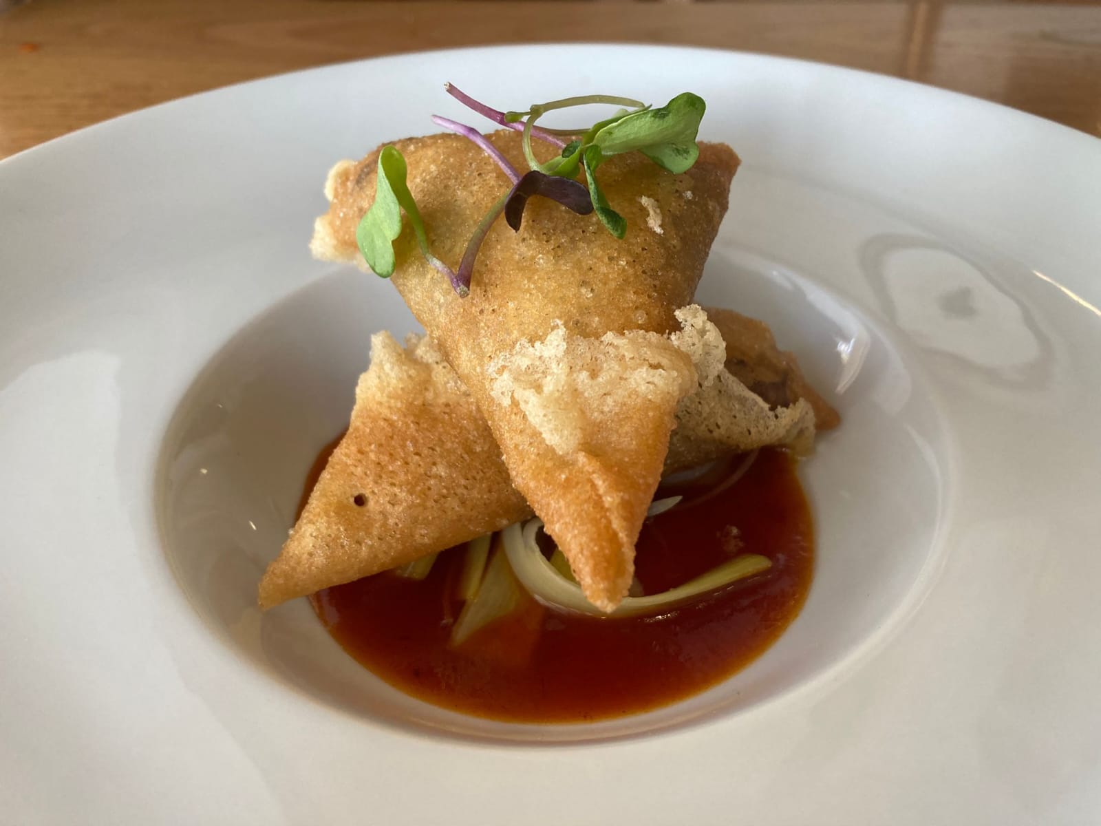 Ravioli de pato con salsa agridulce 