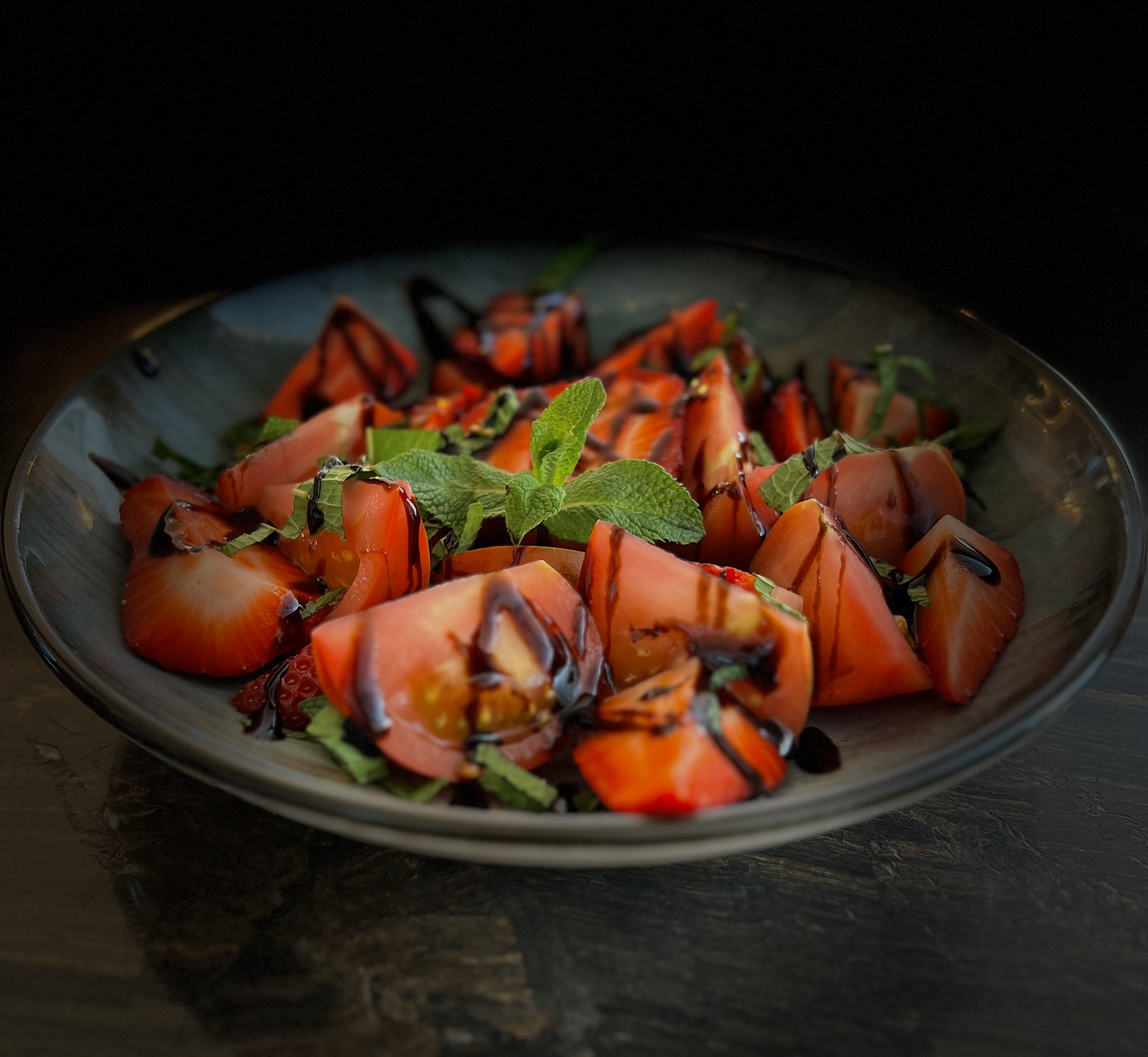 ORGANIC STRAWBERRY AND VINE TOMATO SALAD
