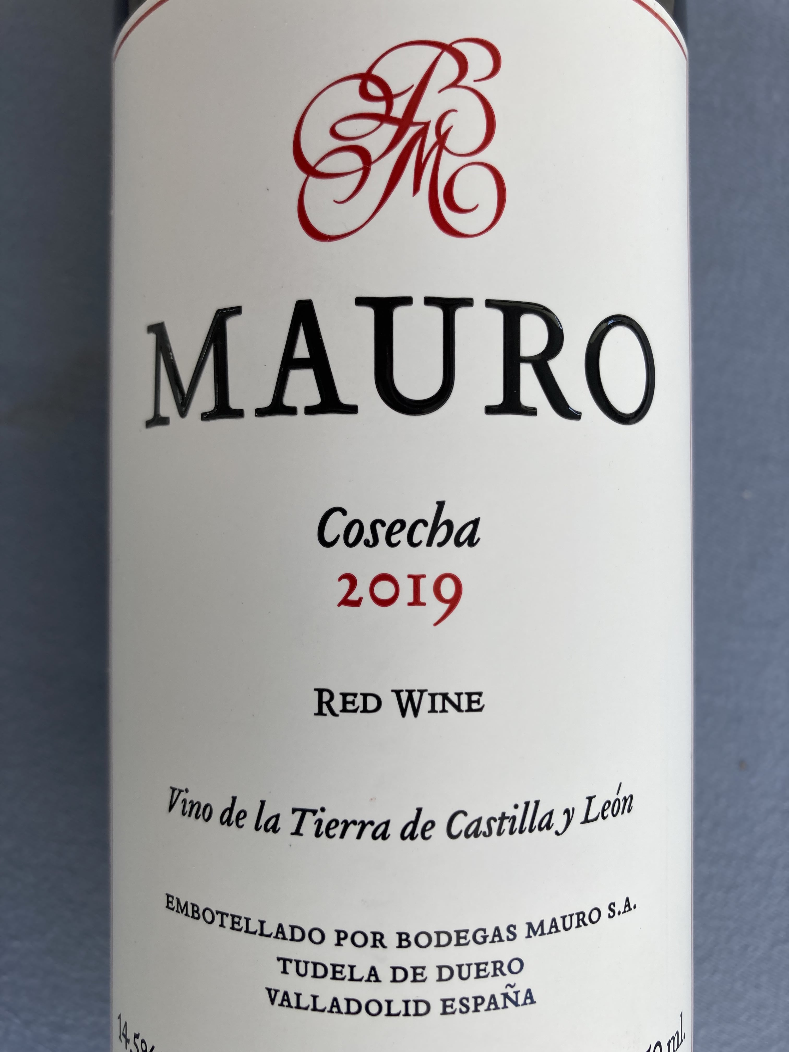 Mauro. Tempranillo y Syrah Crianza (Castilla y León)