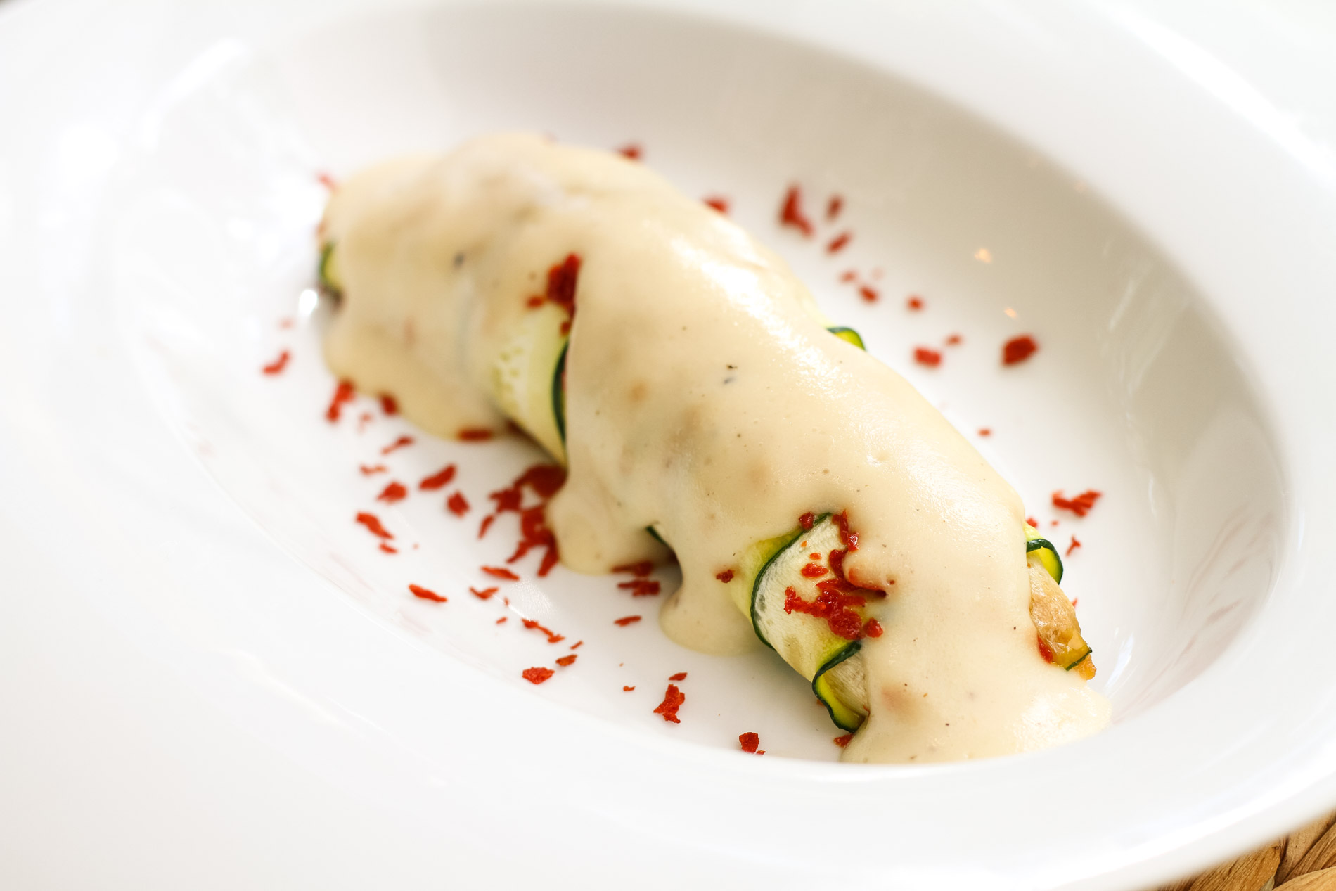 Zucchini cannelloni stuffed with vegan bolognese