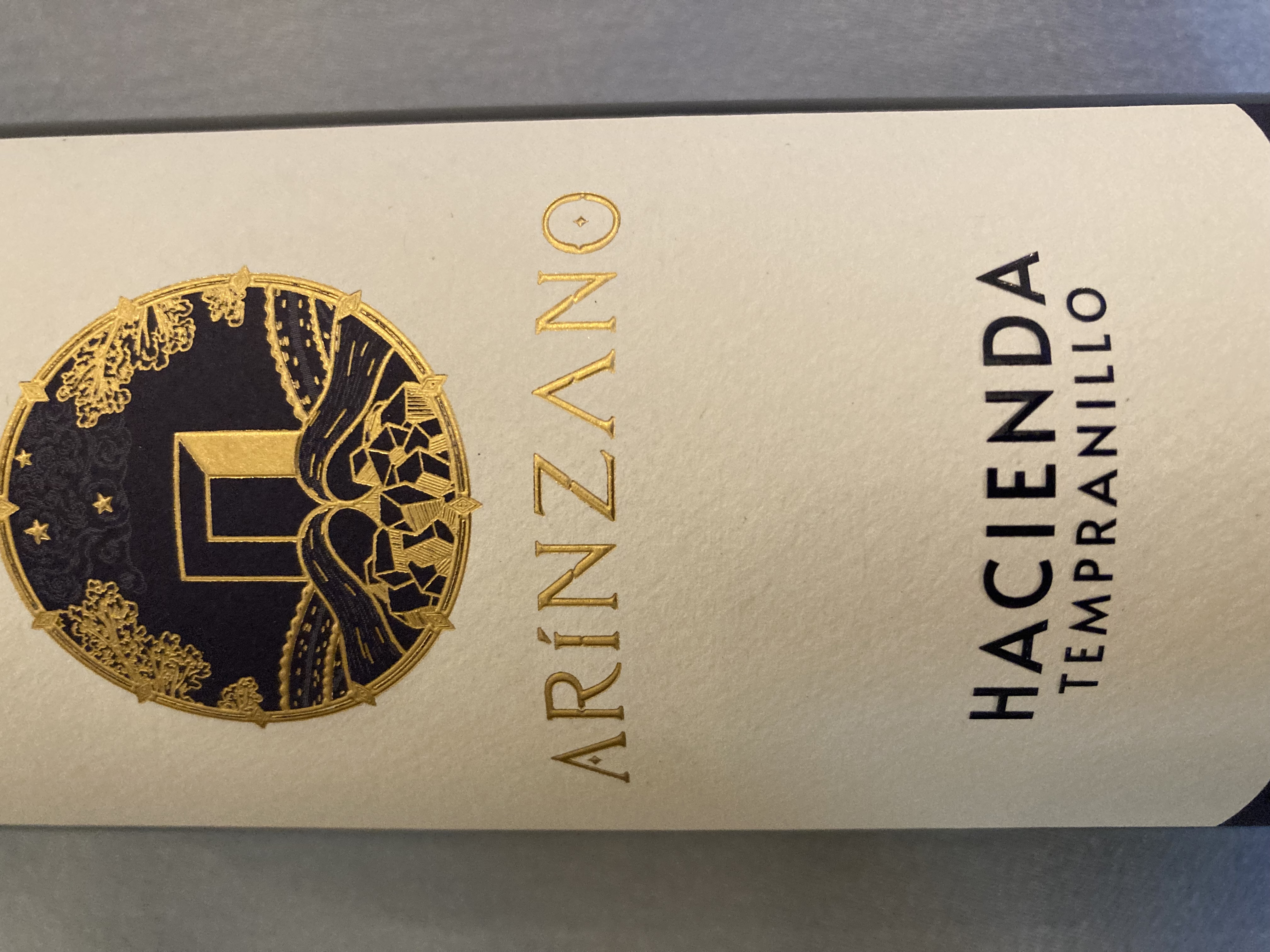 Arizano Hacienda.  Tempranillo, Merlot Crianza (Pago Wine, Navarra)