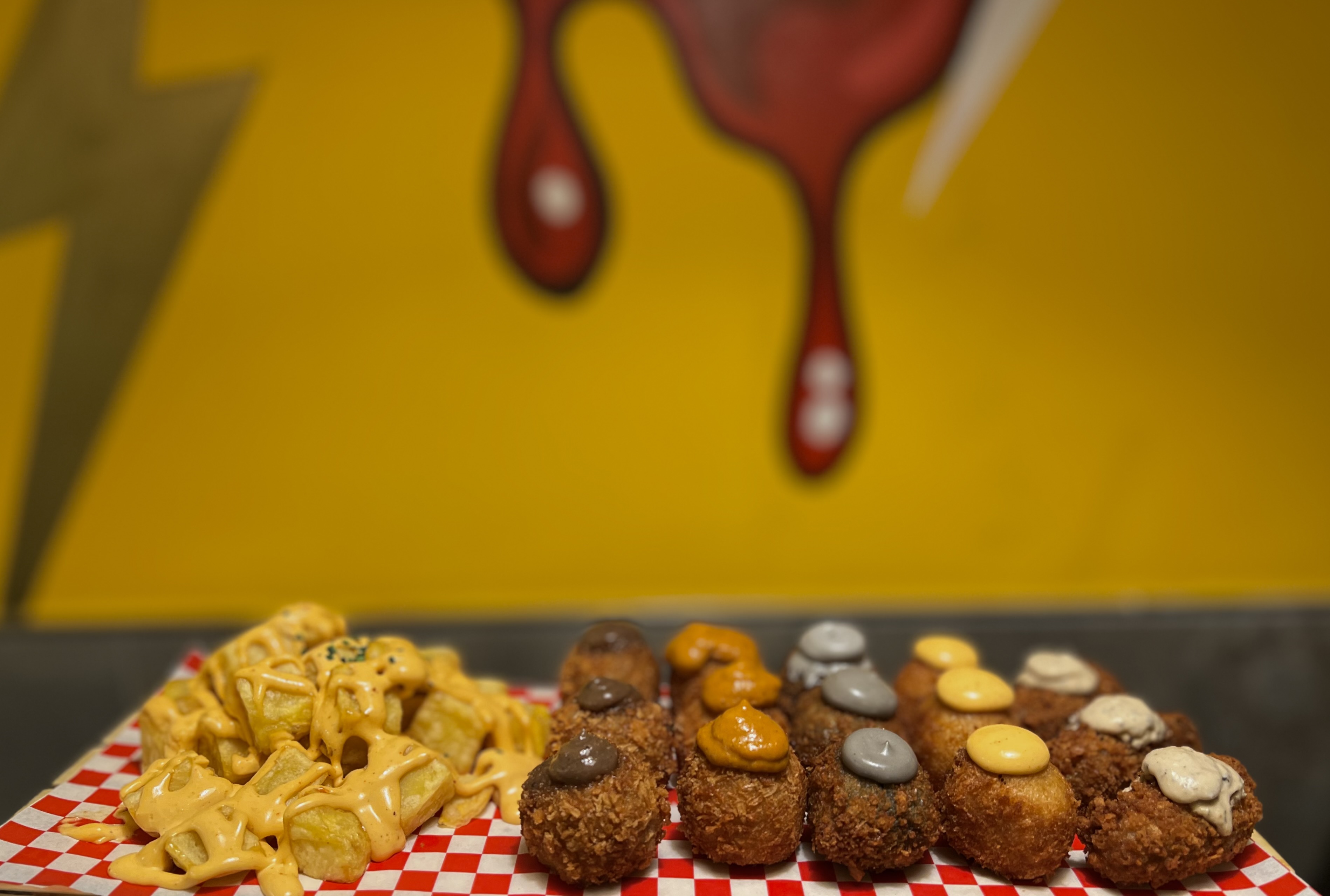 CROQSTARS - Menú Degustación 3 - (15 Croquetas y Bravas)