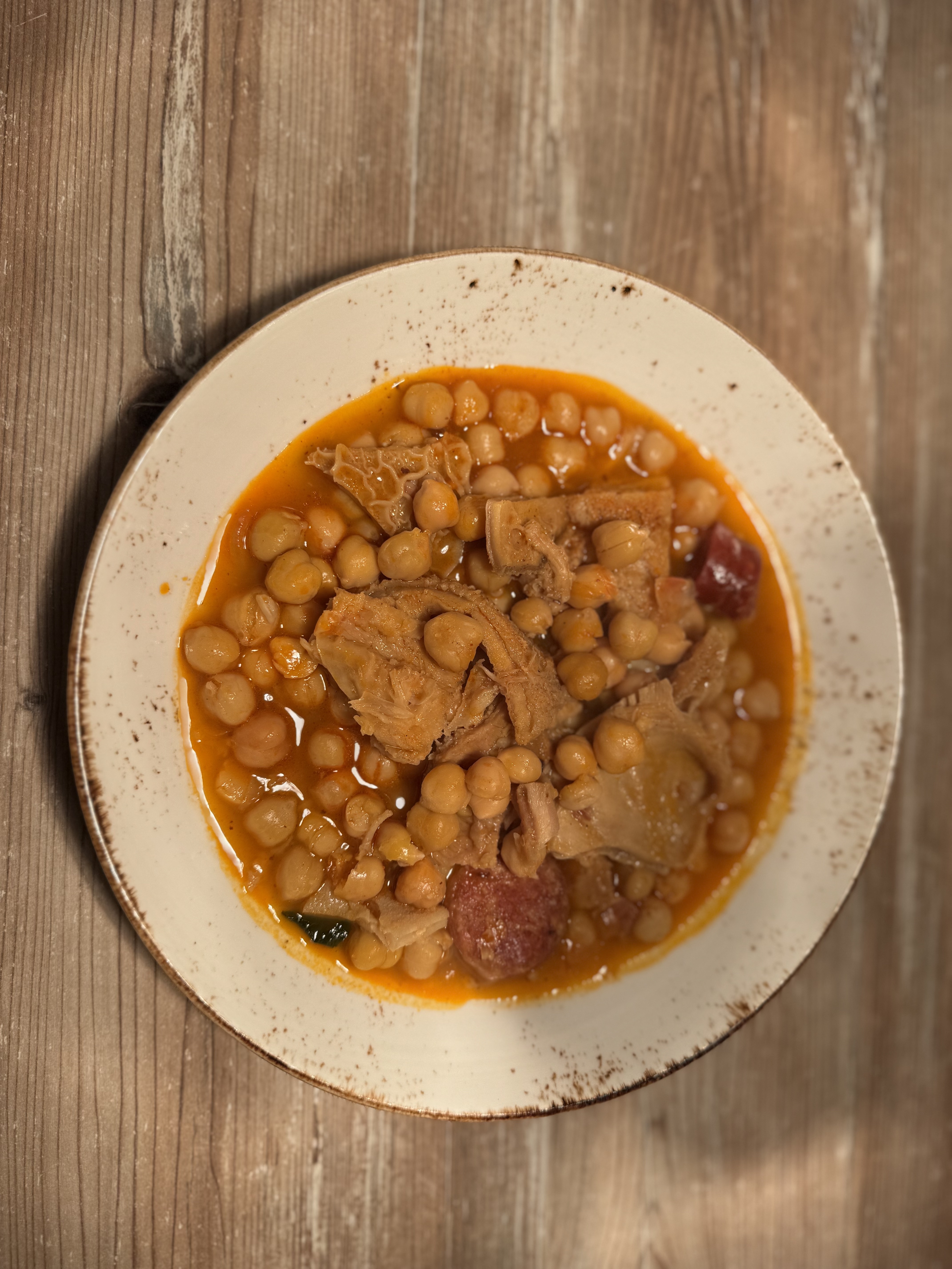 Callos de Ternera con Garbanzos