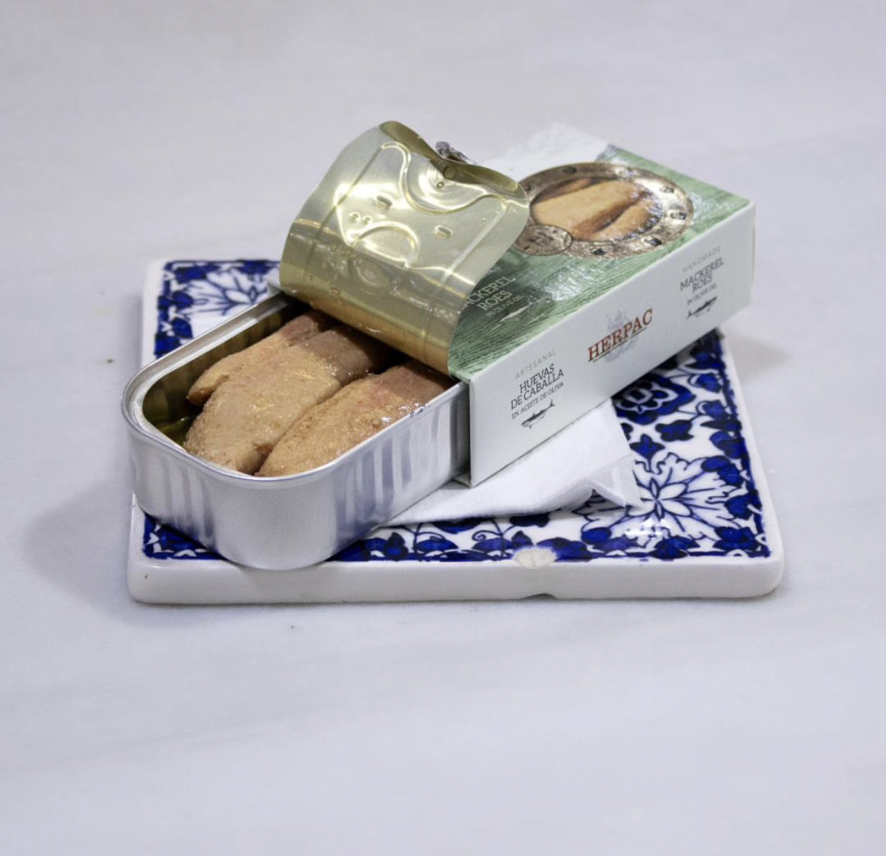 Mackerel roe in olive oil