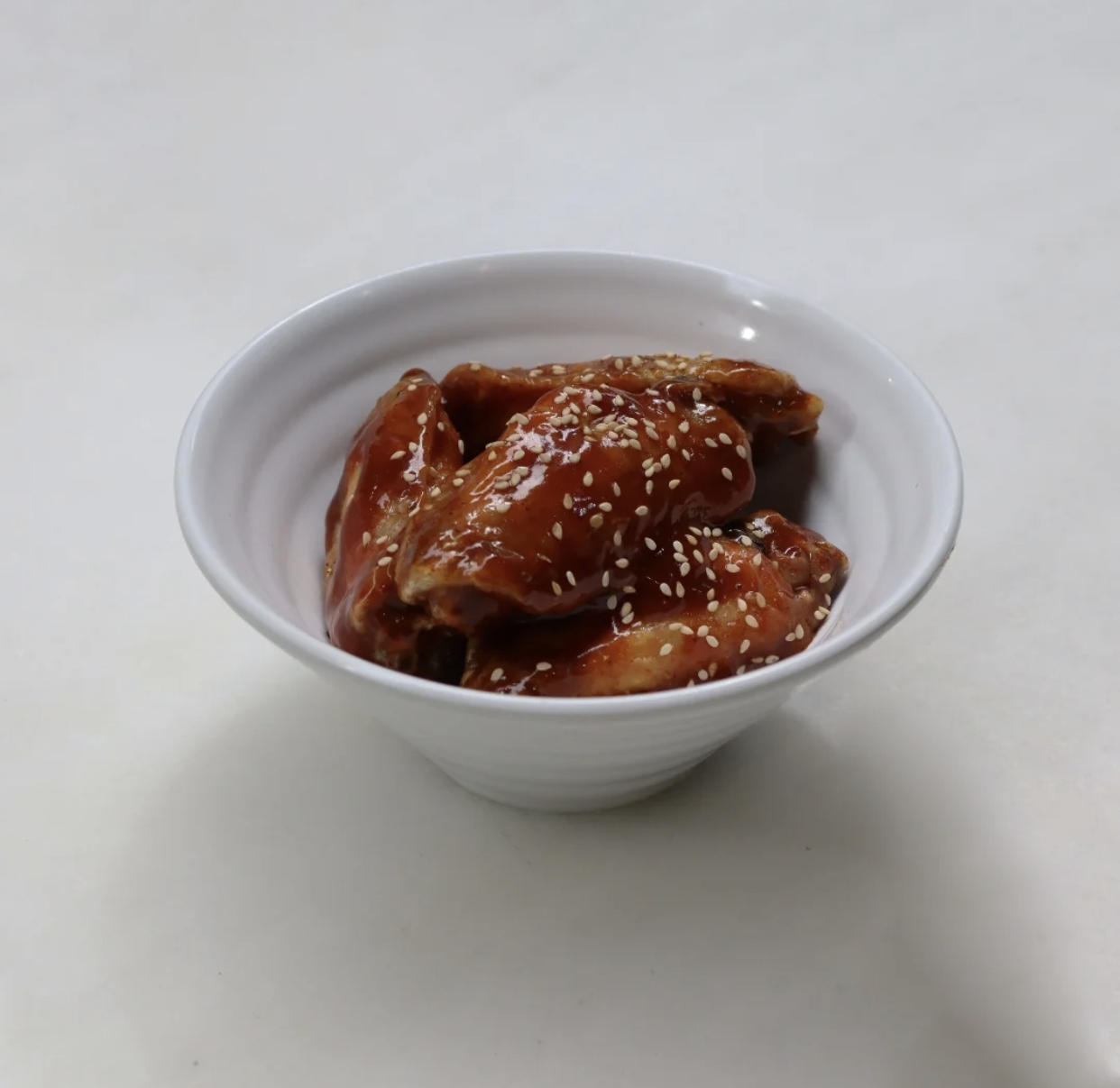 Alitas de pollo con salsa barbacoa 