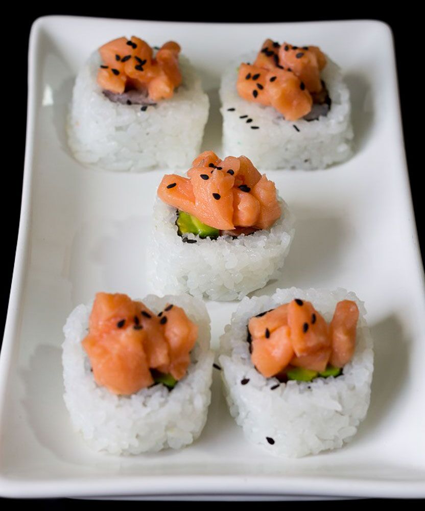 Rolo de sushi Tataki