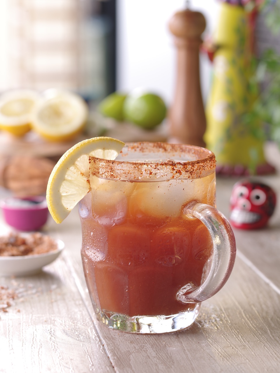 Michelada con cilantro