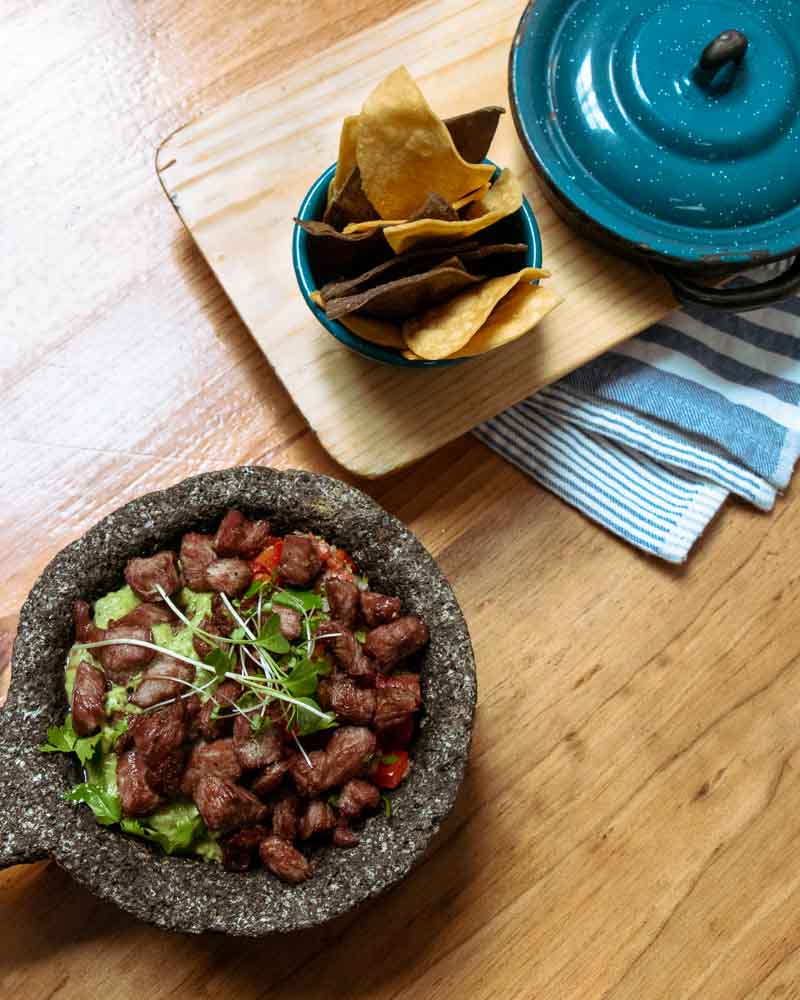 Beef pork rind Molcajete 