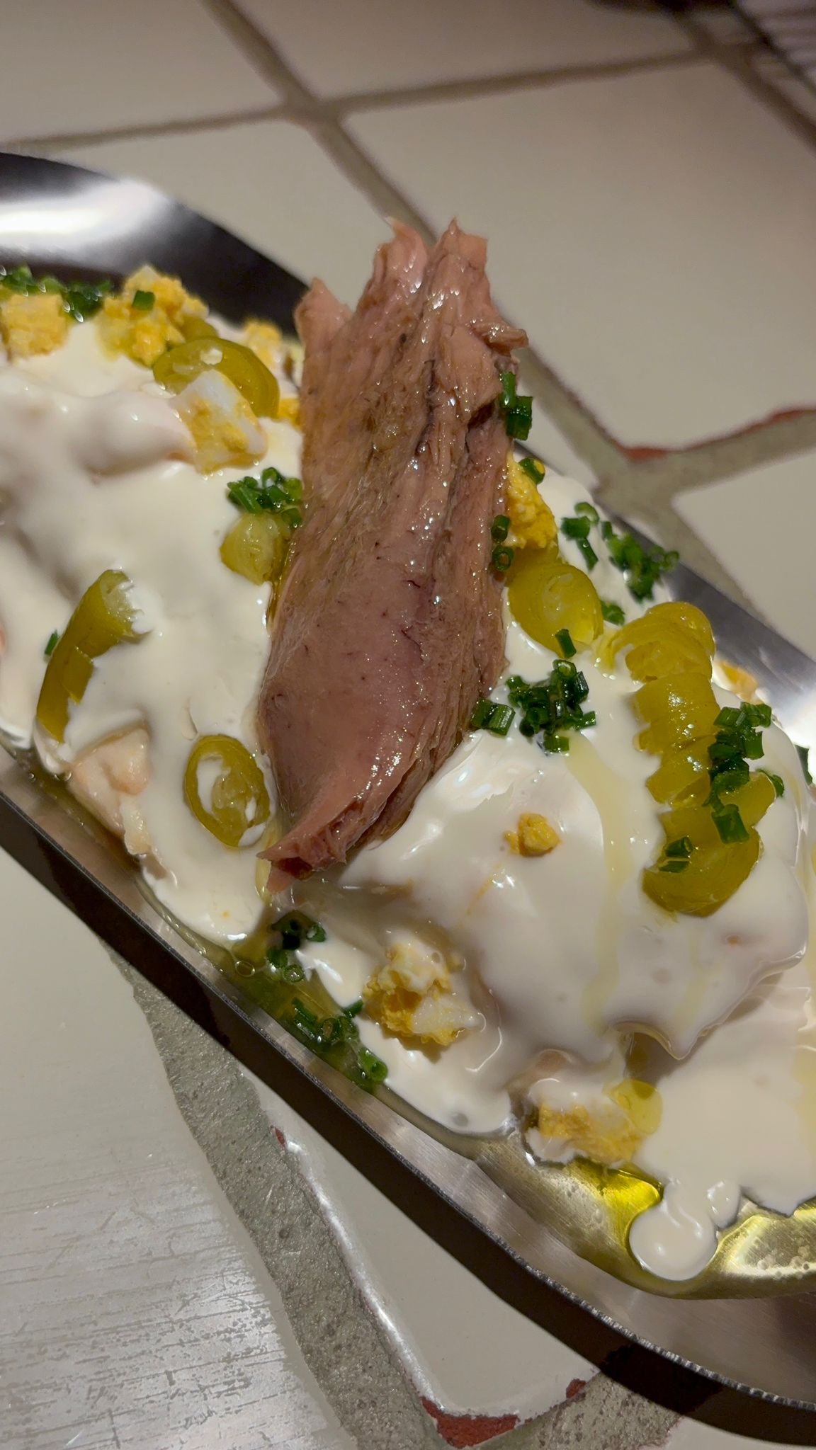 RUSSISCHER SALAT MIT MELVA CANUTERA UND PIPARAS