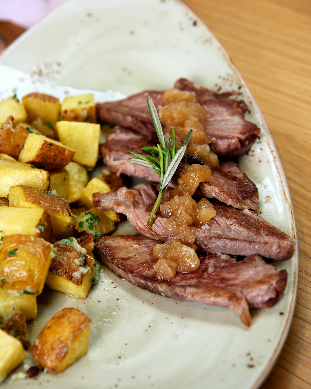 Acorn-fed Iberian pork, apple chutney and potatoes