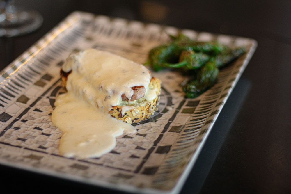 Pintxo de solomillo ibérico y salsa de queso azul