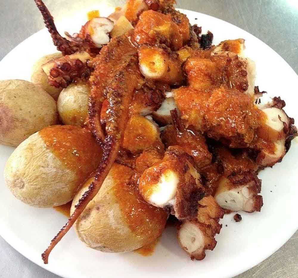 PULPO FRITO CON MOJO