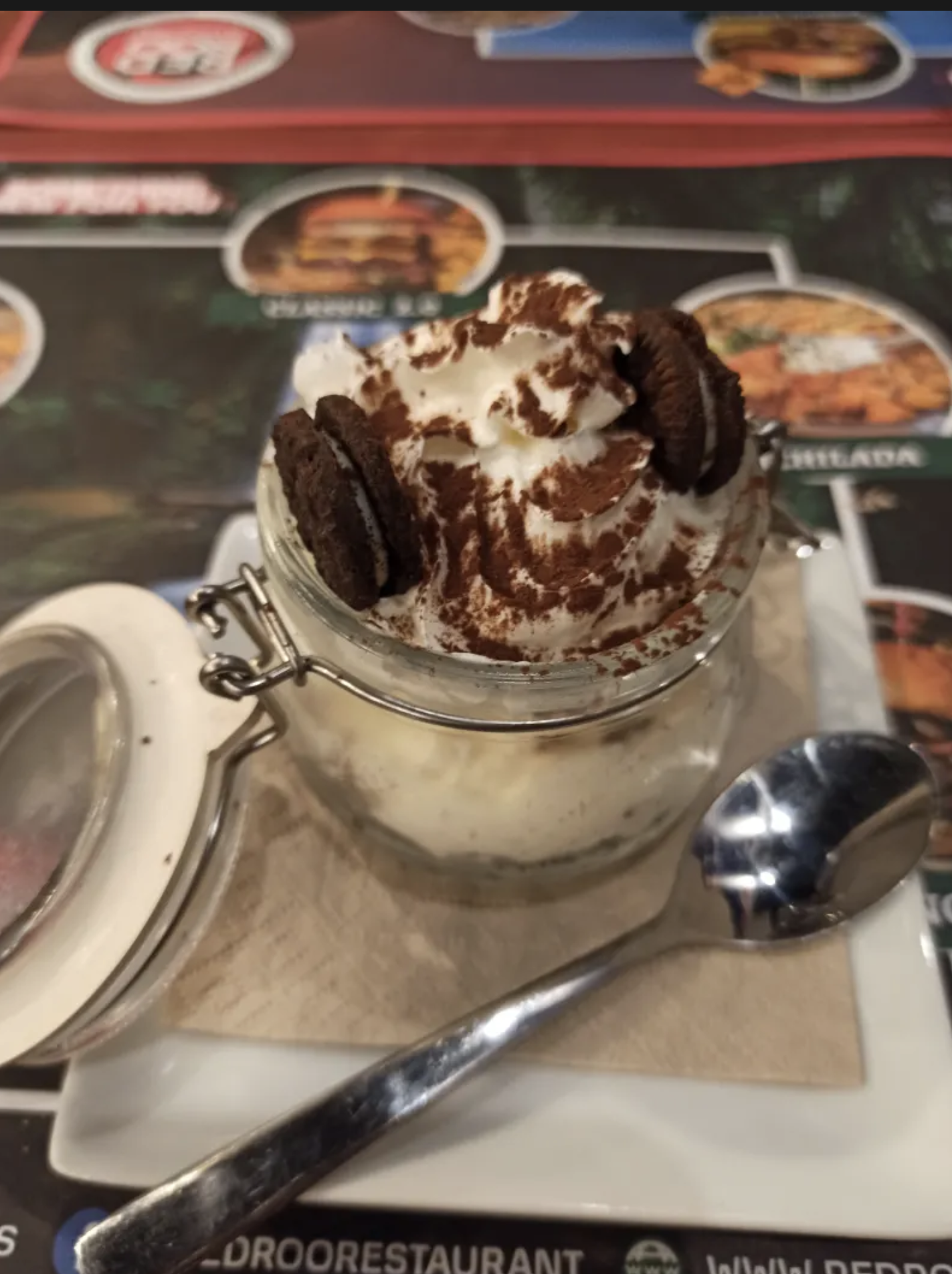 COOKIES & CREAM
