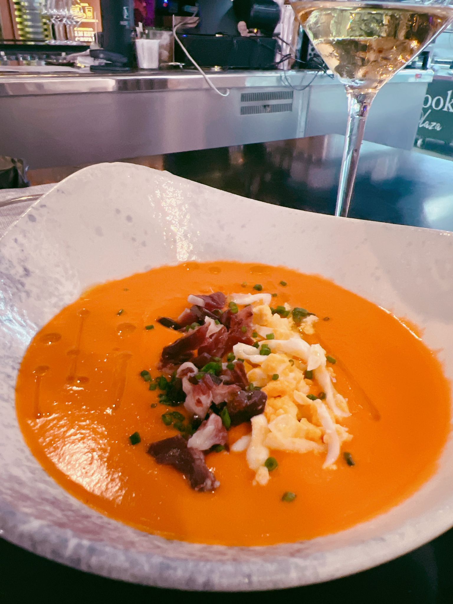 Crema de Salmorejo con Verduras Asadas y Taquitos de Jamón Ibérico y  