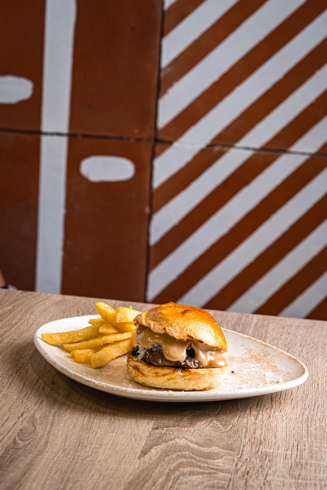 Mini Burguer de Bou amb maionesa de cogombret