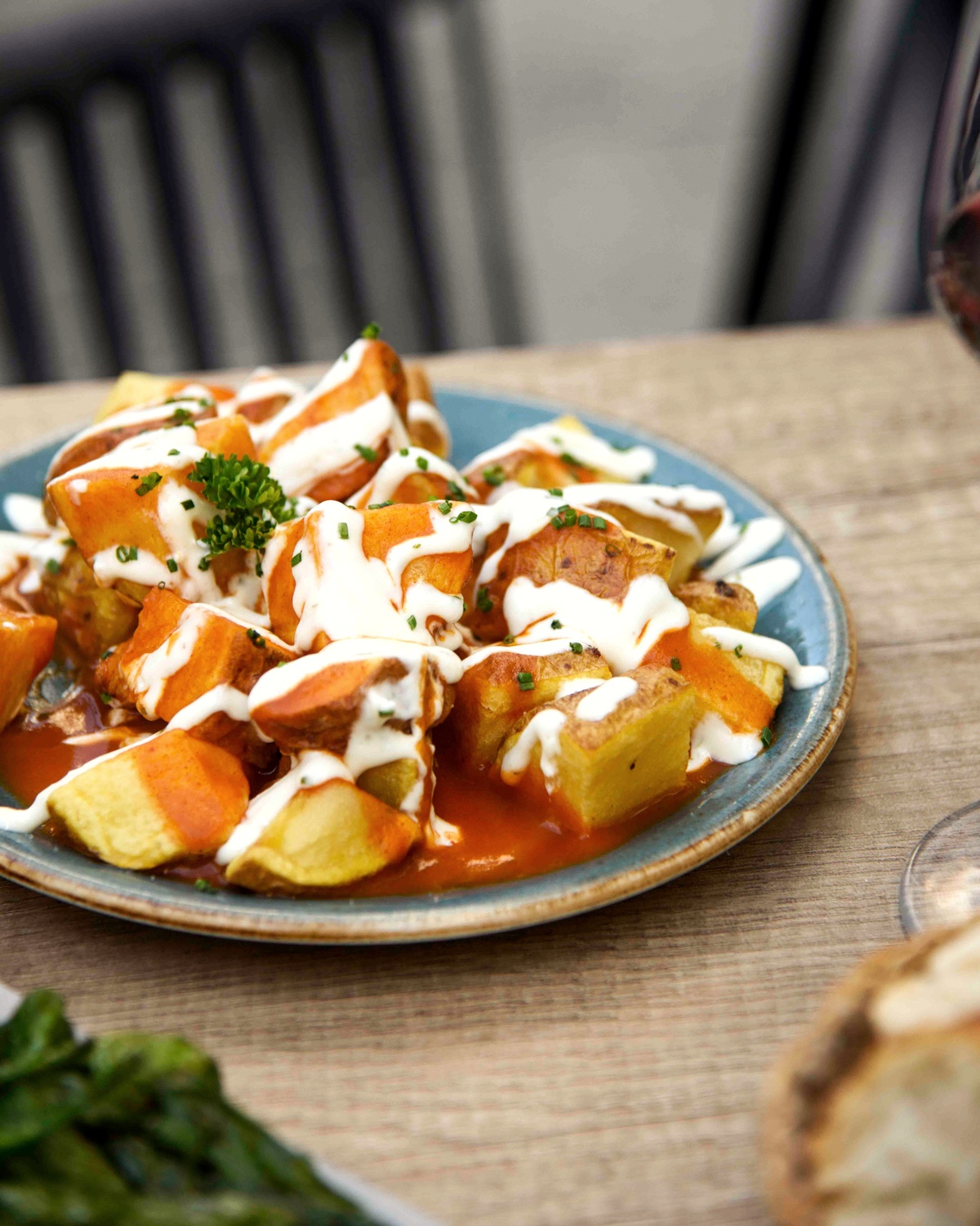 Patatas bravas a la antigua ¡Ojo que pican!