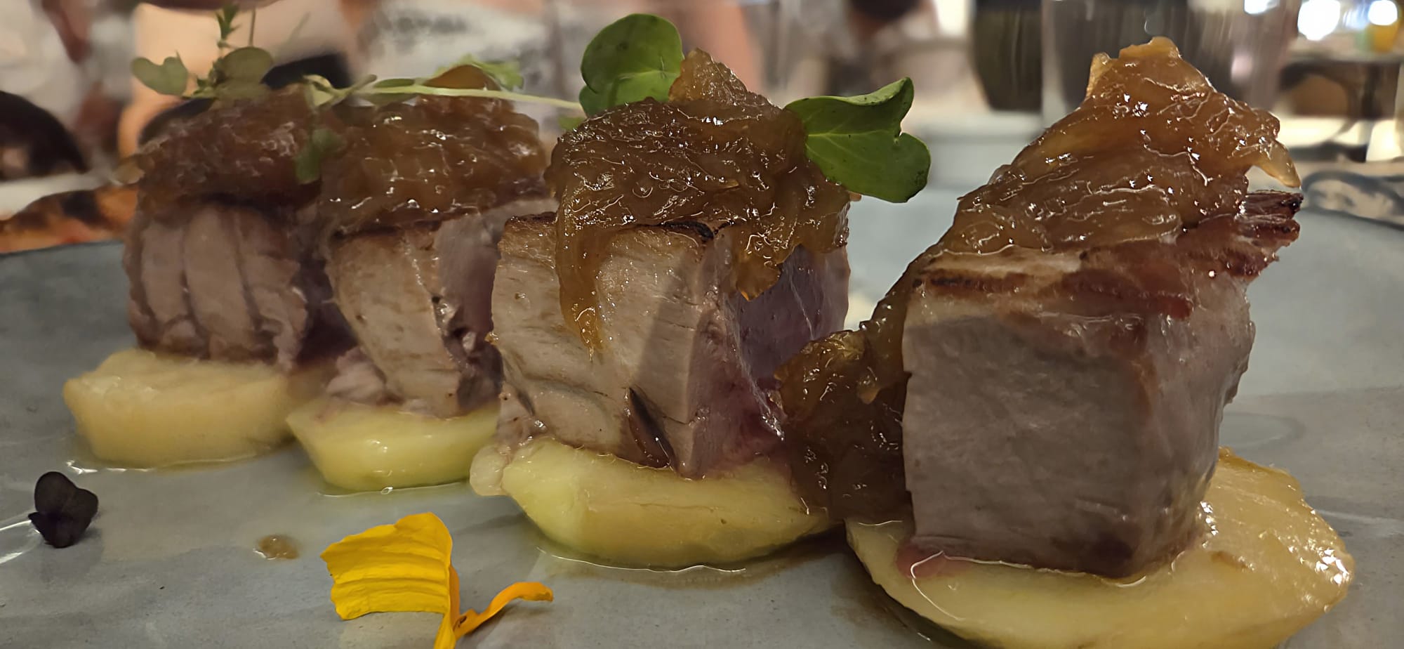 TUNA TACOS WITH ONIONS