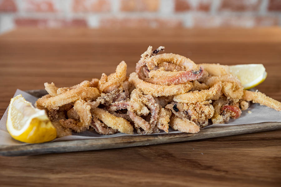 Calamares fritos a la andaluza como en Cádiz