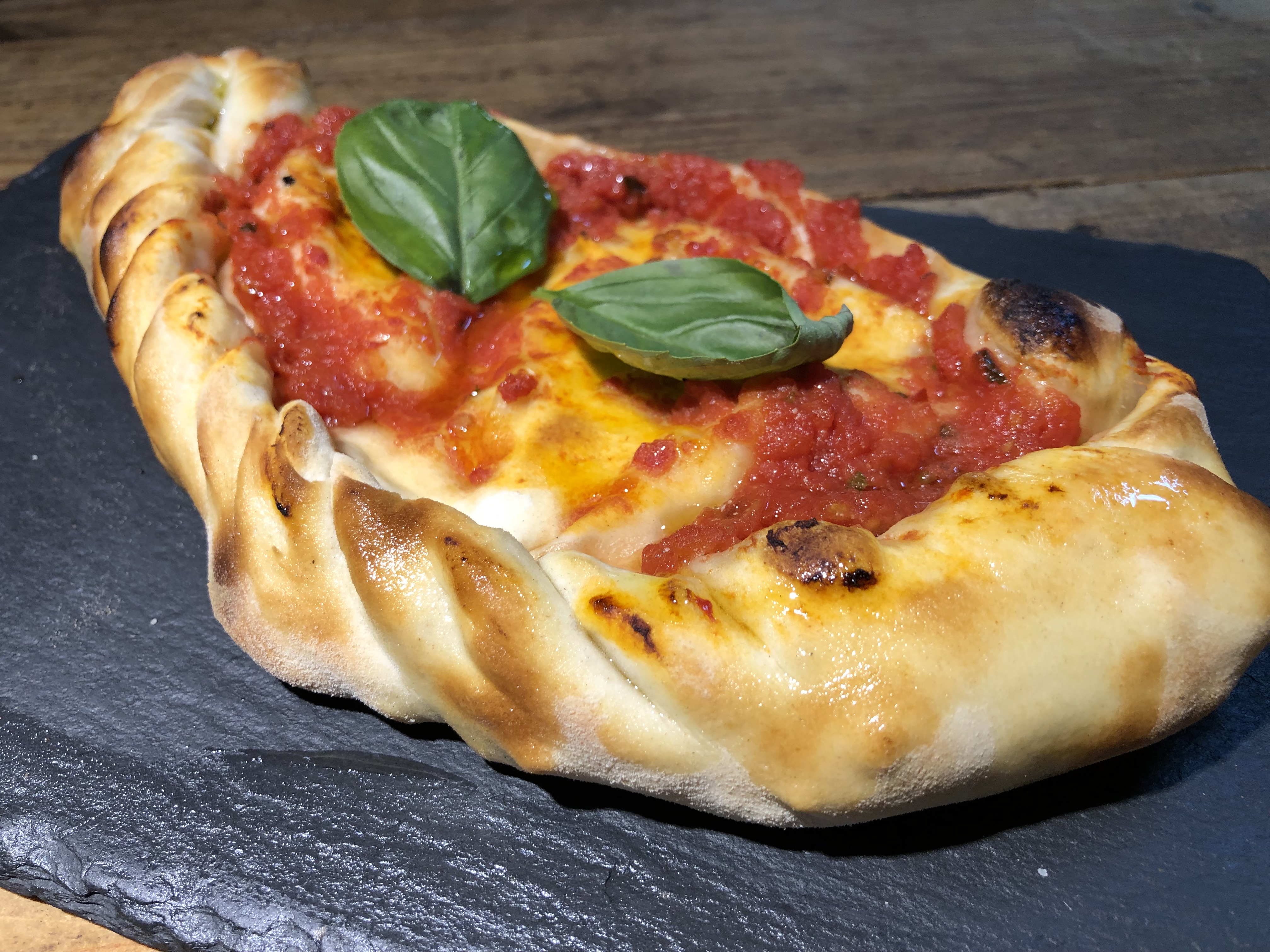 Calzone napolitano