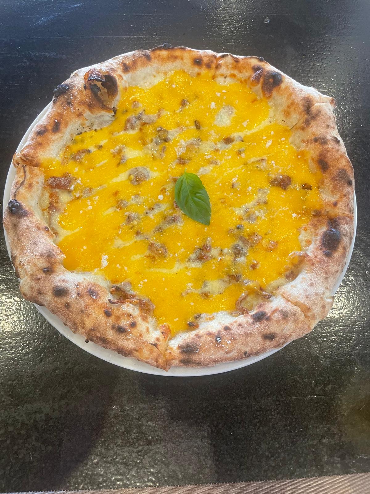 Pizza Carbonara