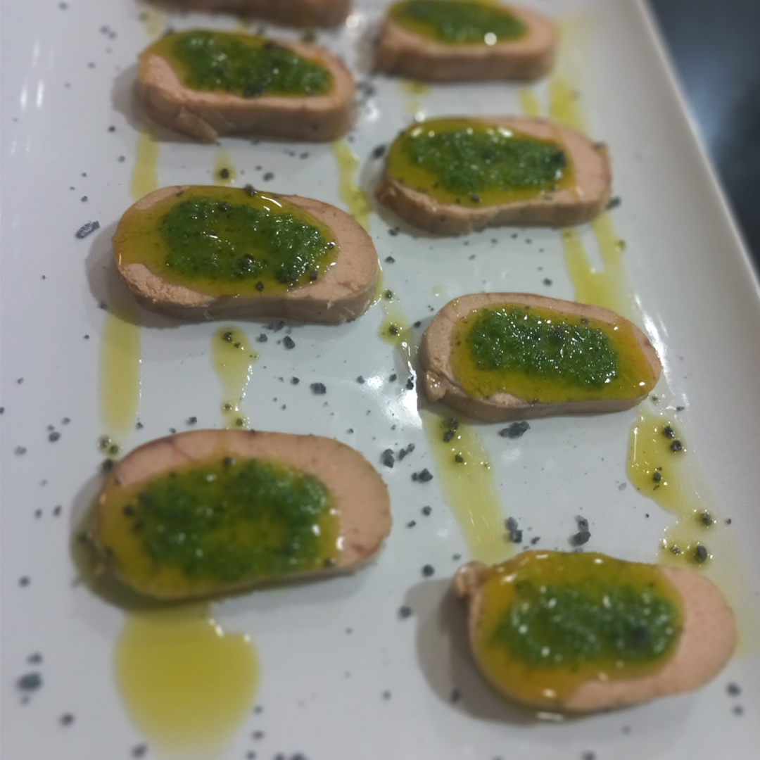 RED TUNA ROE WITH GARLIC AND PARSLEY SAUCE