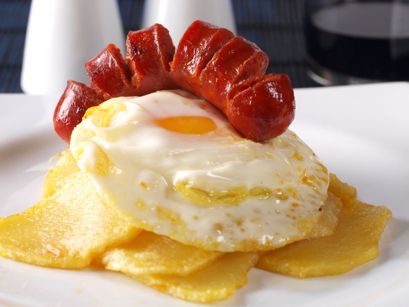 Huevos Camperos 配“MARAGATO”香肠