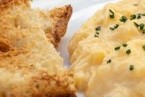 Huevos ecológicos revueltos con tostada