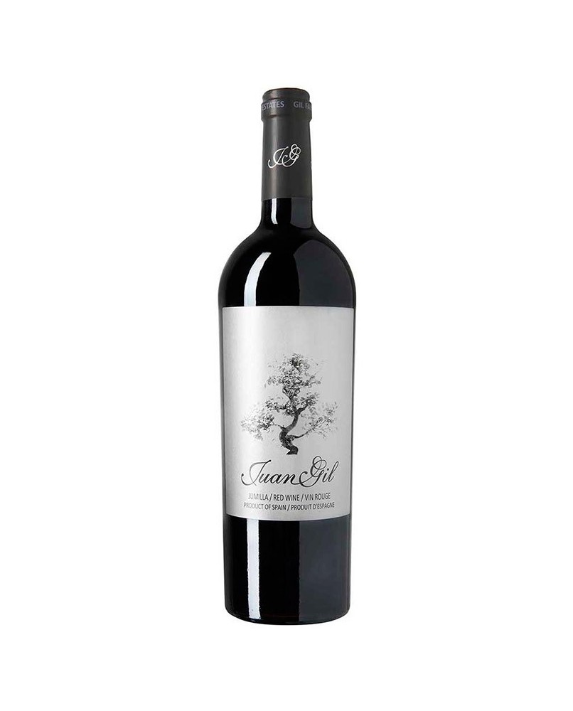 Juan Gil 12 Meses, Crianza