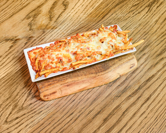 Batata frita especial com bacon e queijo