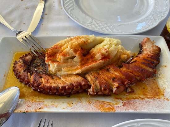 Galician-style octopus or stewed octopus 