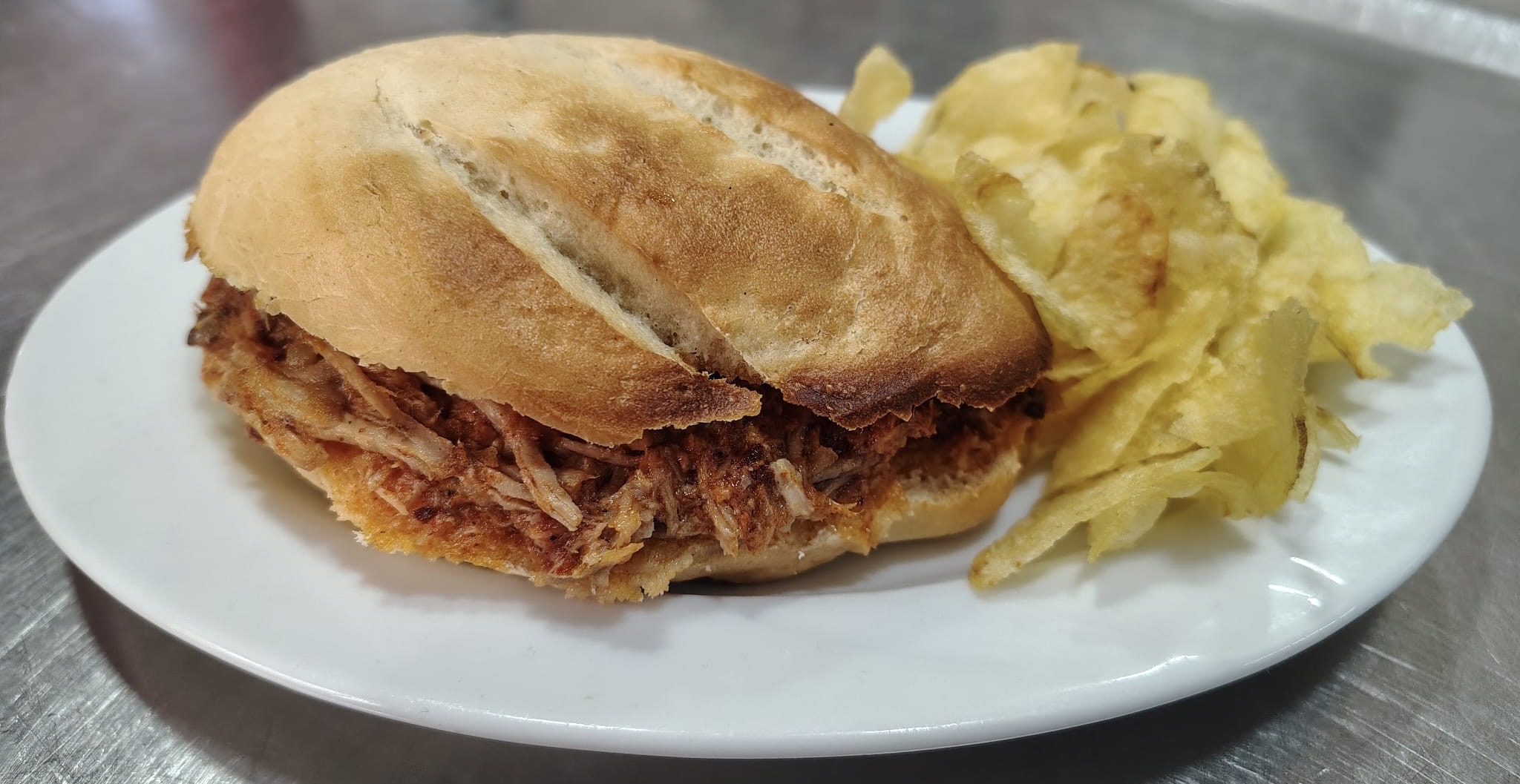 Montadito de guisado de carne