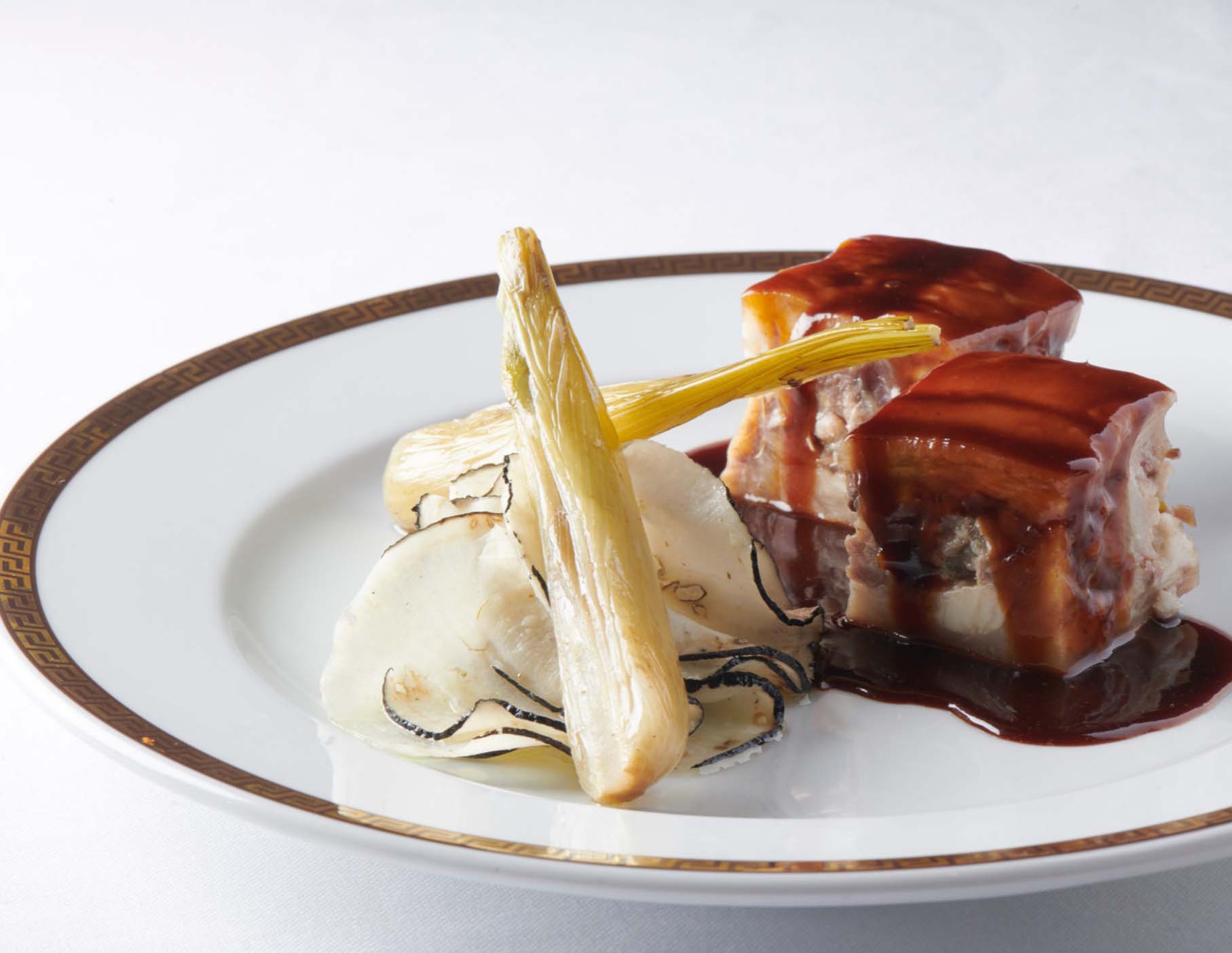 Faz-tudo grelhado de porco