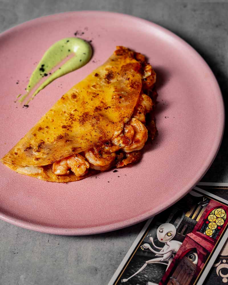 Креветки, пастор, вырезка или куриные кесадильи