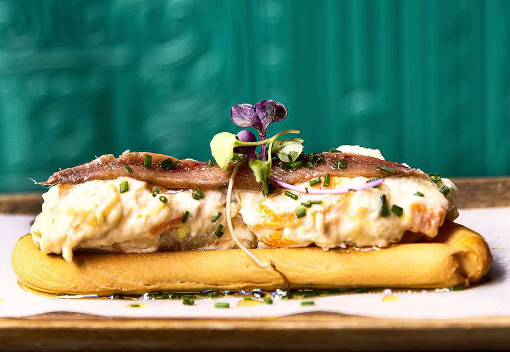 'Marinera' rosquilla crujiente, ensaladilla y anchoa